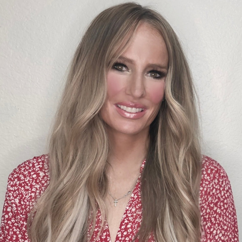 Kacie Issacks - Salon Artist